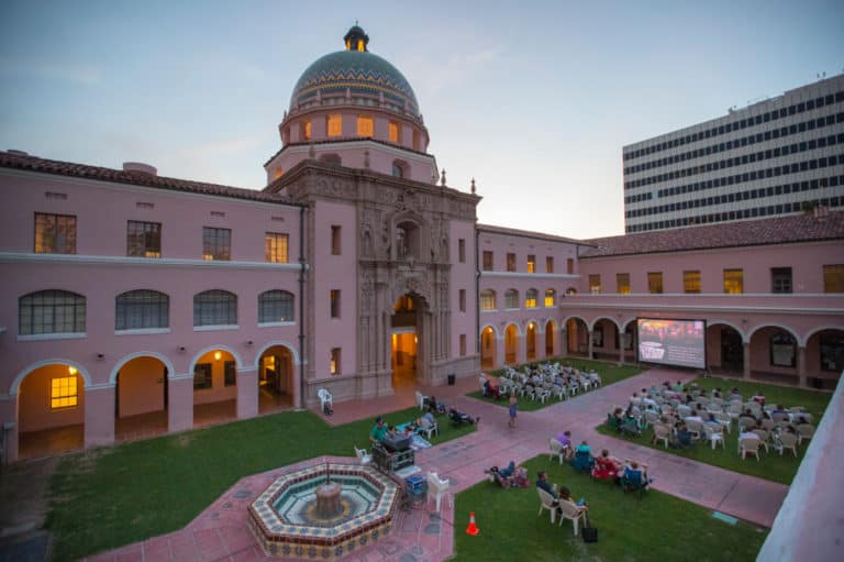 Cinema La Placita